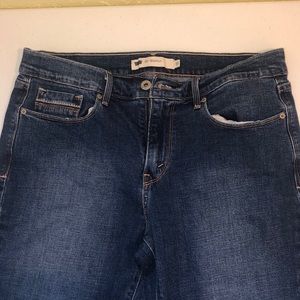 LEVIS JEANS